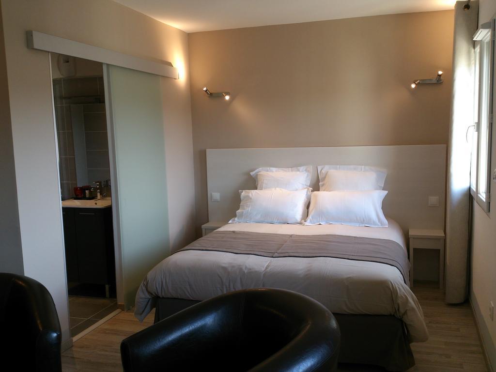 Hôtel Les Petits Oreillers Saint-Martin-dʼArdèche Quarto foto