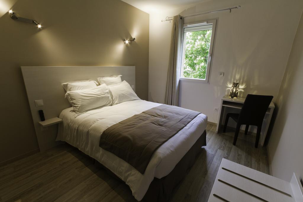 Hôtel Les Petits Oreillers Saint-Martin-dʼArdèche Quarto foto