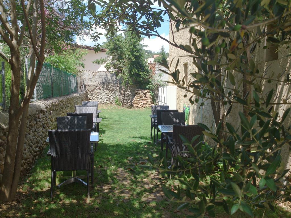 Hôtel Les Petits Oreillers Saint-Martin-dʼArdèche Exterior foto